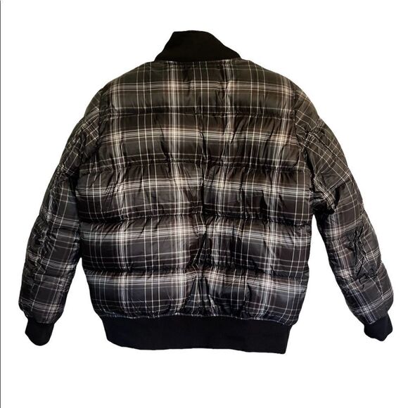 Gap Black and White Plaid Puffer Bomber Jacket.Size M - Picture 8 of 16
